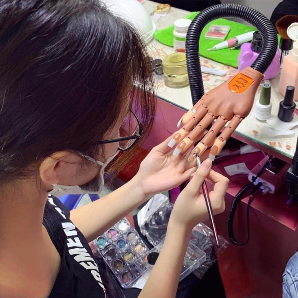Bàn Tay Giả Học Nails - Có Khớp