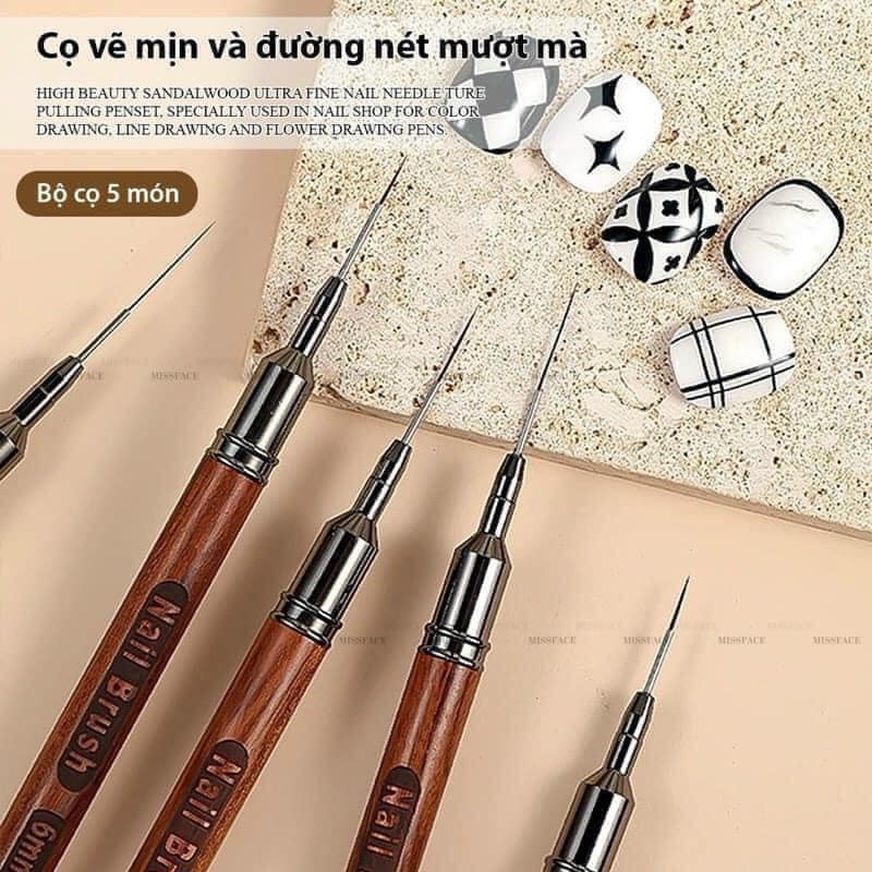 Cọ Nét Cán Gỗ Nail Brush - 18 mm