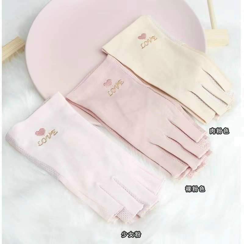 Gang tay chống tia UV
