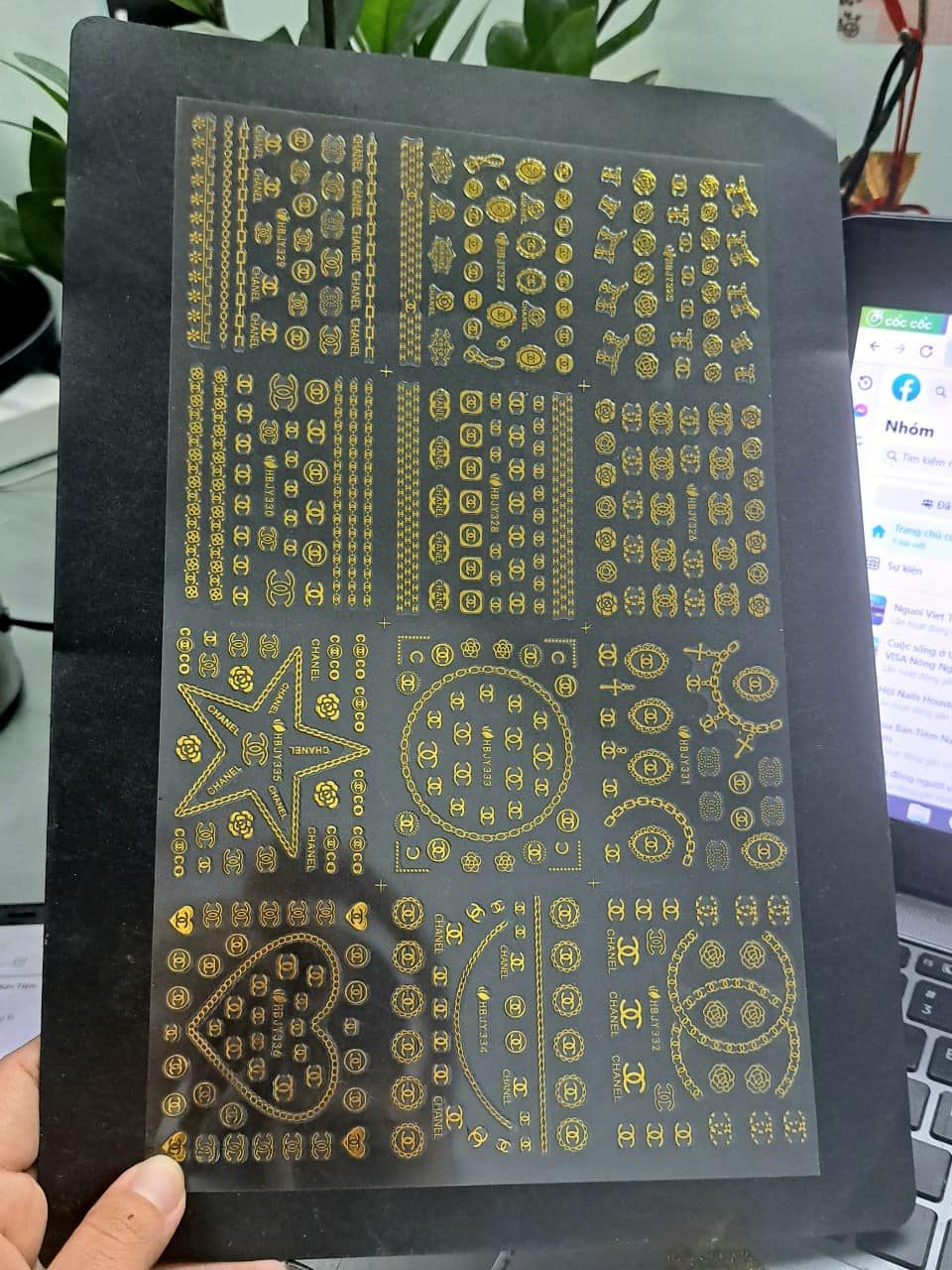 Sticker Tấm To