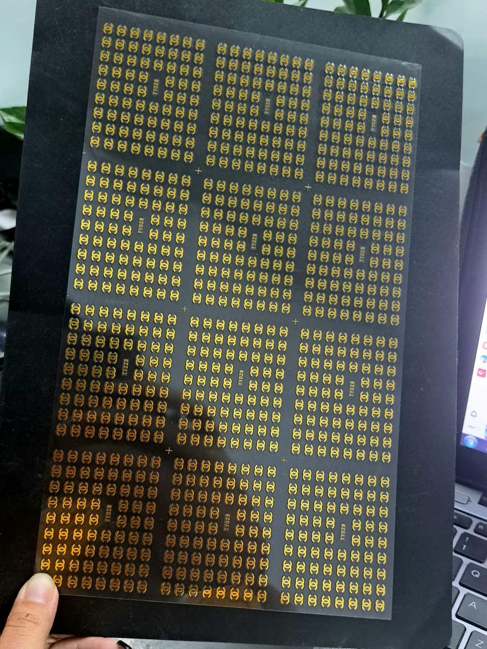 Sticker Tấm To