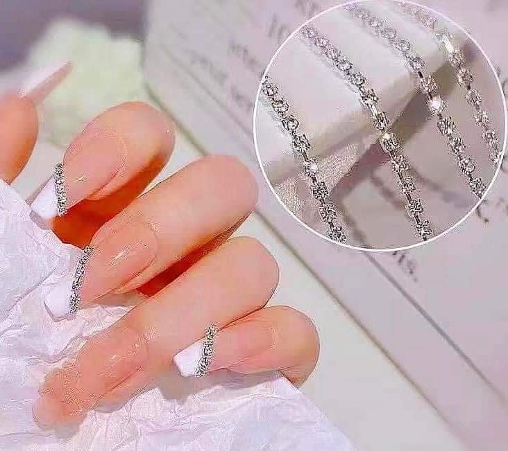 Charm dây đá bạc