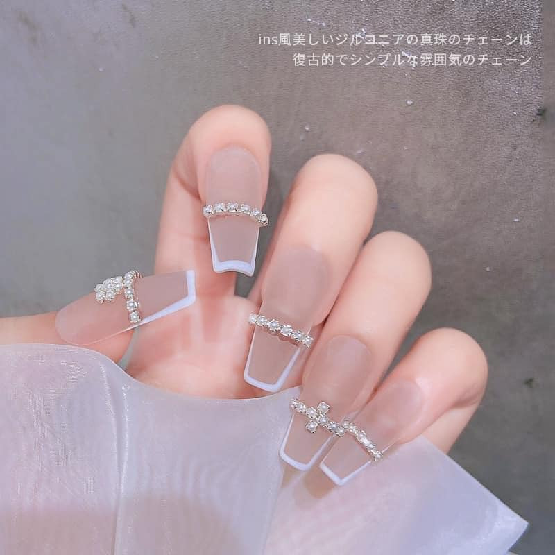 Charm dây đá bạc