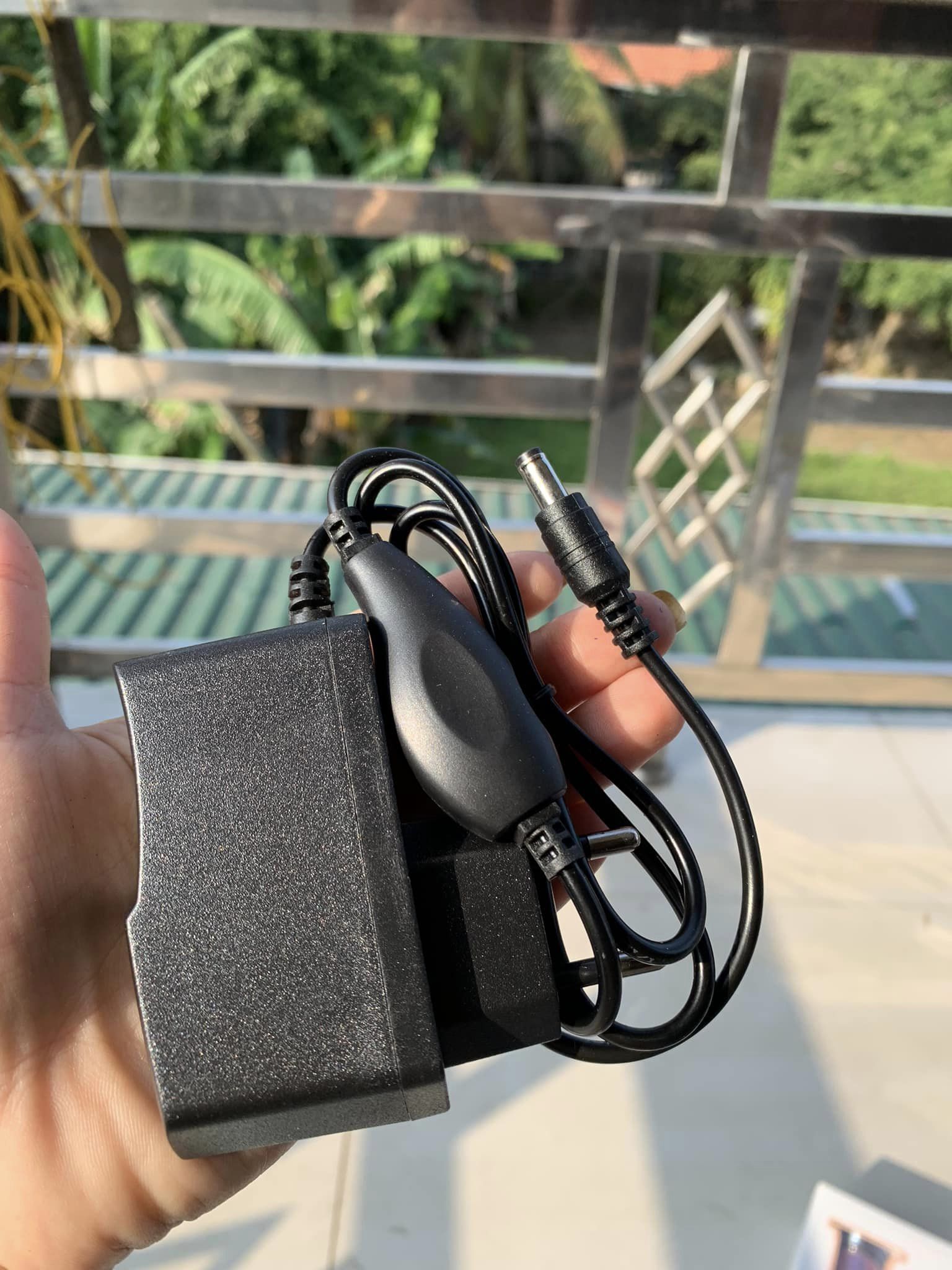 Dây sạc máy máy chà gót