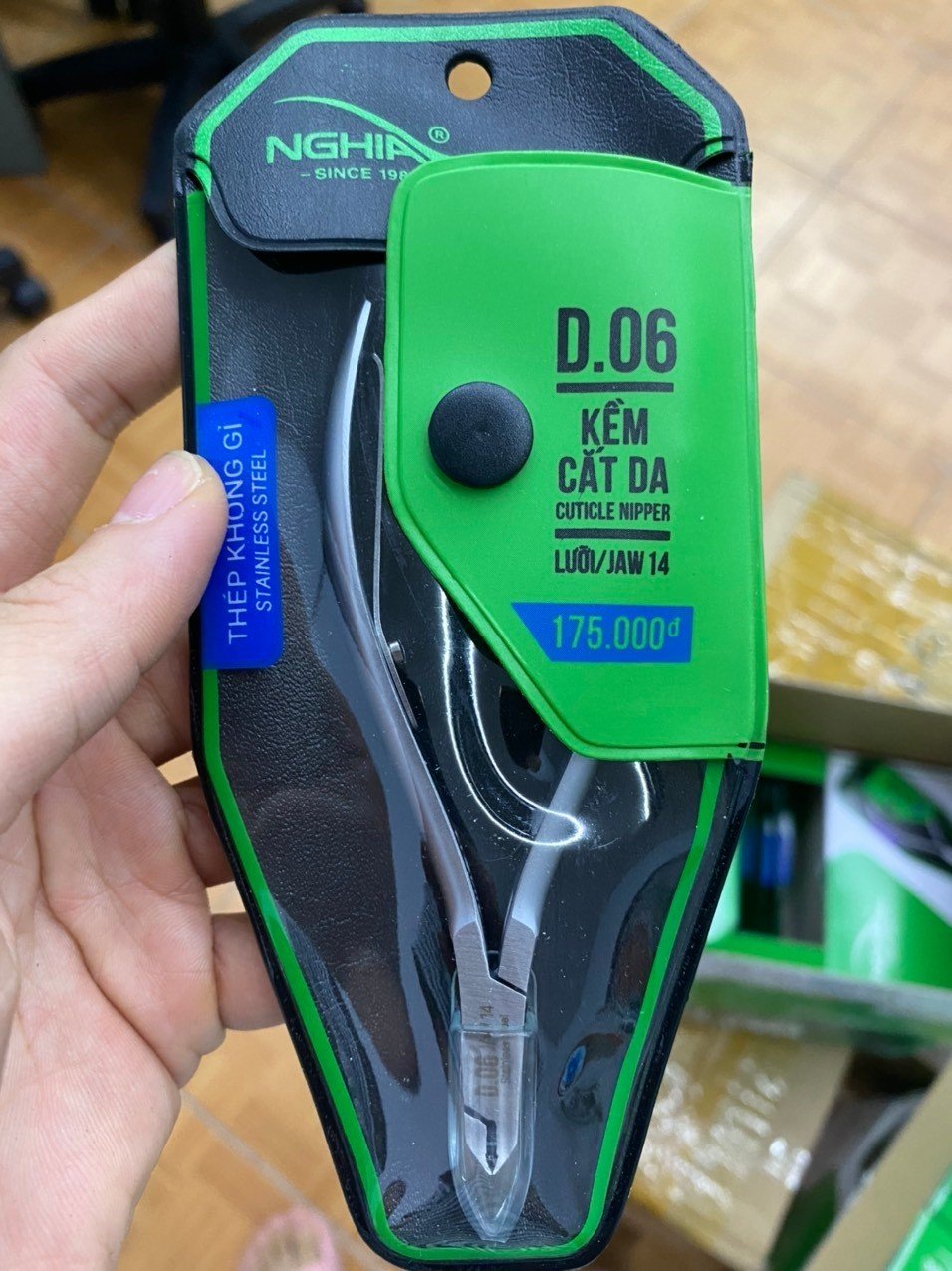 Kìm Nghĩa D06