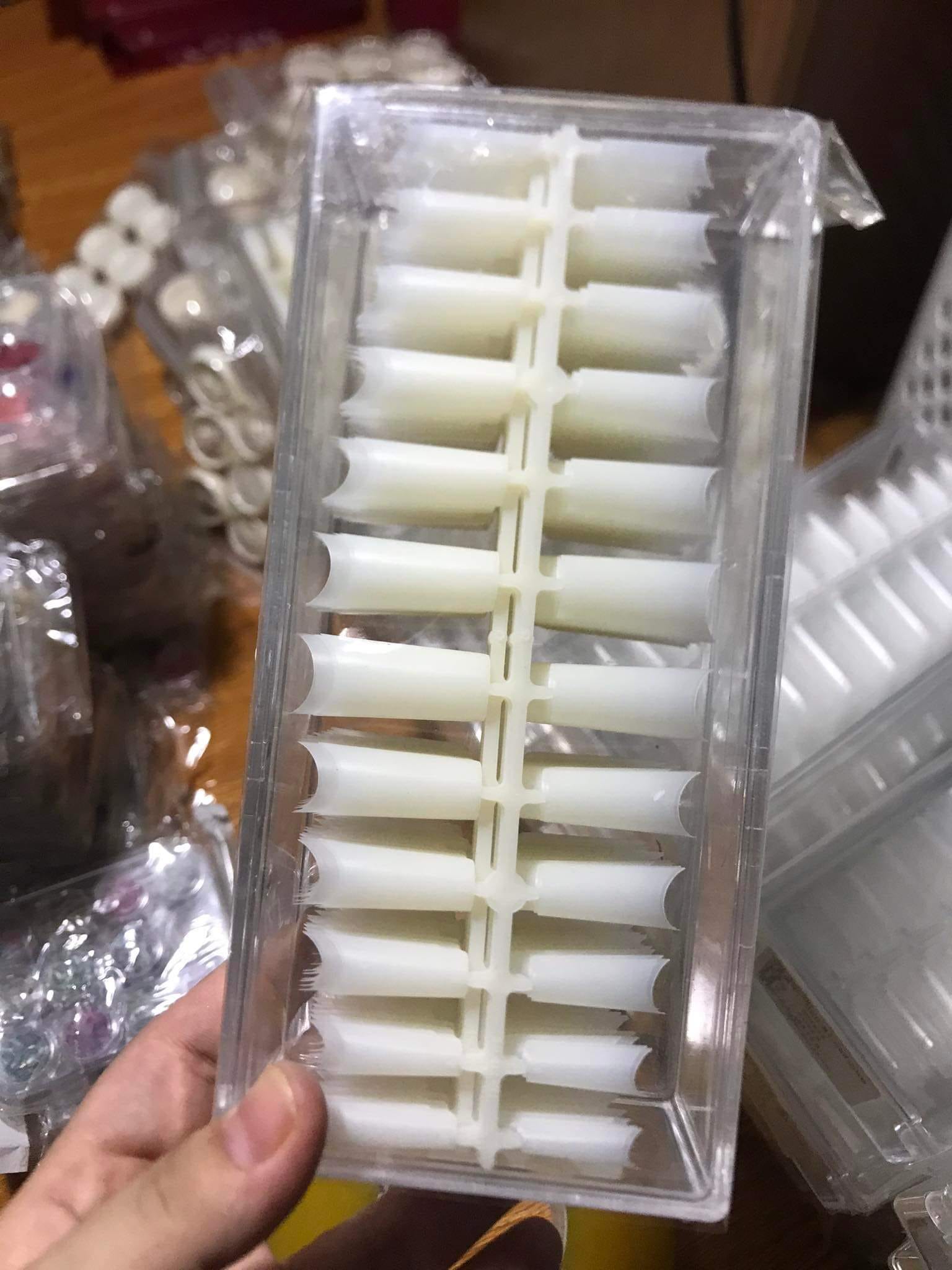 Hộp móng nối cup C - Đục