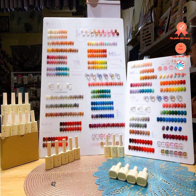 Set sơn Minayin 178 màu + bảng màu kèm khung gỗ