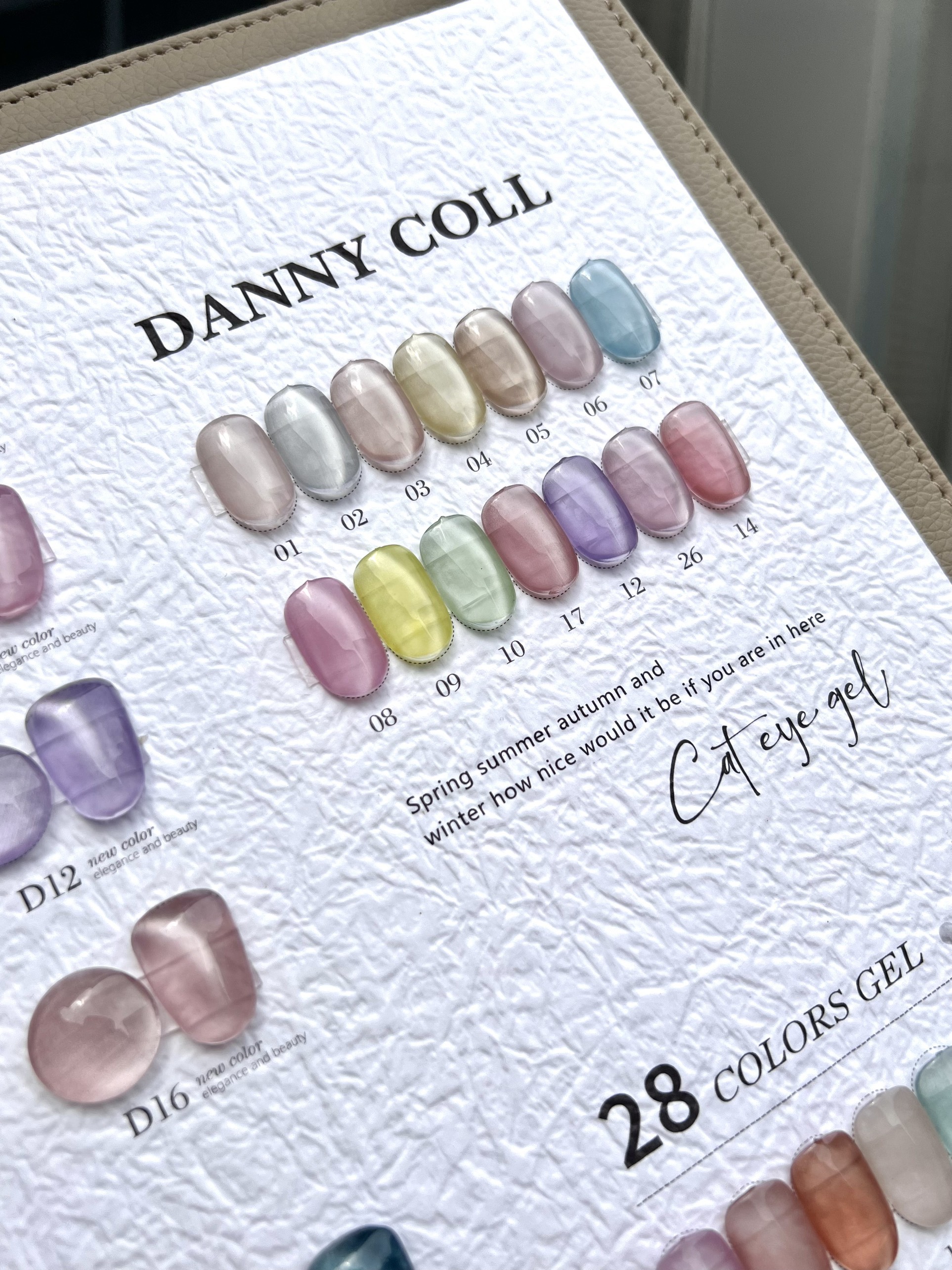 Mắt mèo ánh trắng Danny Coll 28 màu