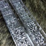 Đá chân keo mix size - trắng