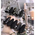 Nhũ rắc đen, trắng