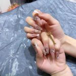 Charm dây đá bạc